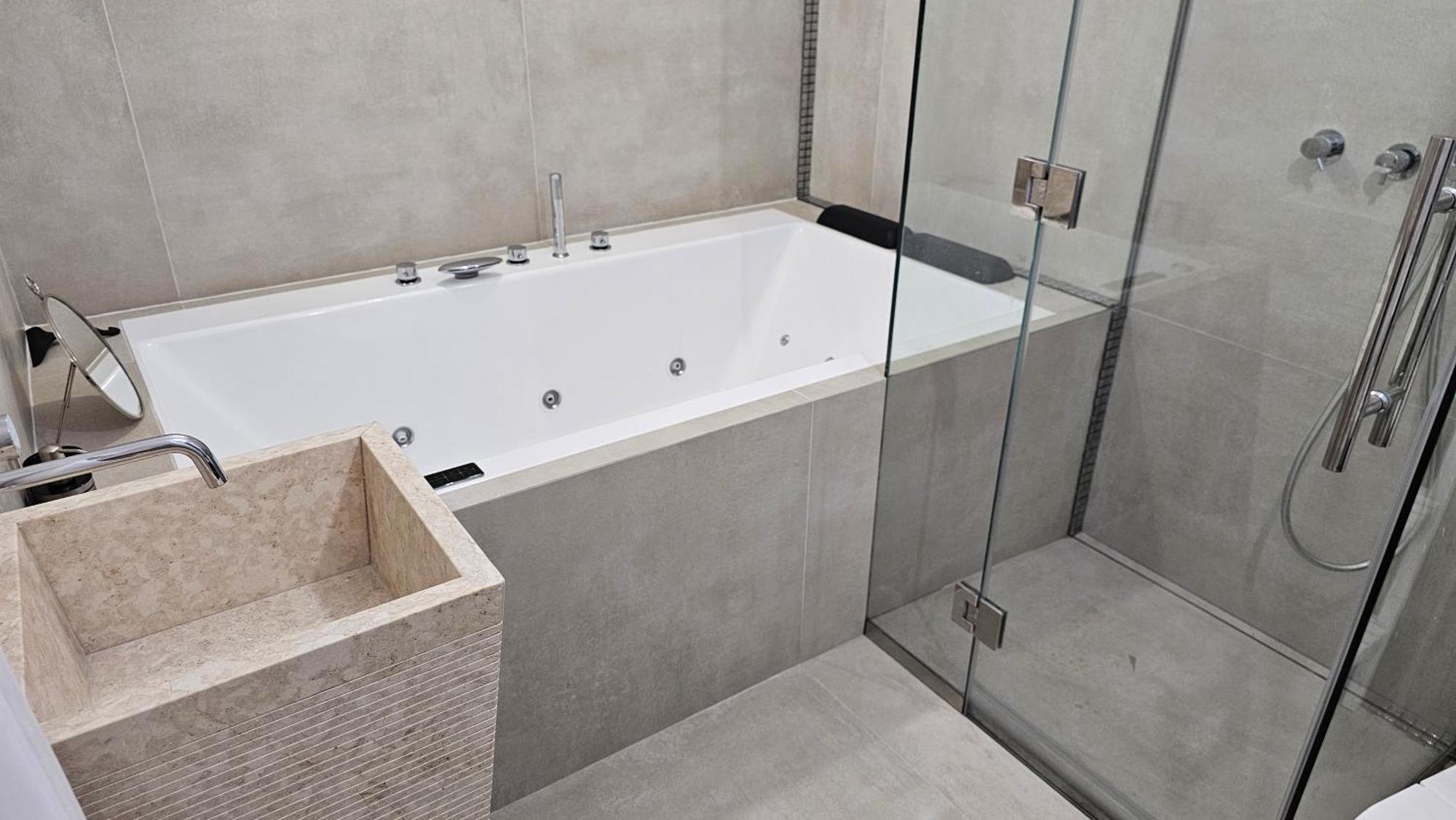 Oasis Jacuzzi Retreat Διαμέρισμα Μαρμπέλλα Εξωτερικό φωτογραφία